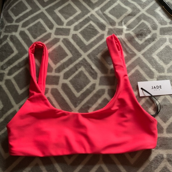 Jade Swim Rounded Edges top in XS - Picture 2 of 2